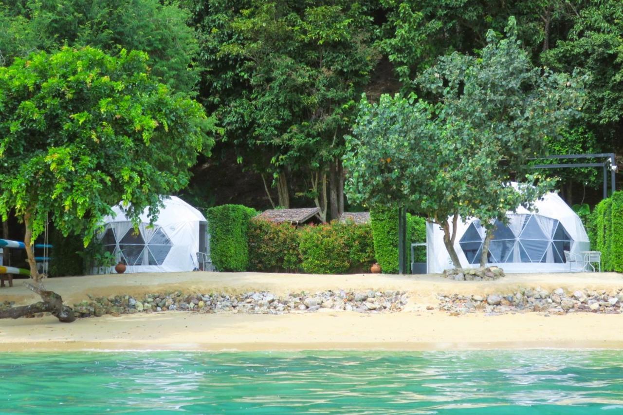 ホテル Touch Glamping Koh Yao Noi ทัช แกรมปิ้ง เกาะยาวน้อย エクステリア 写真