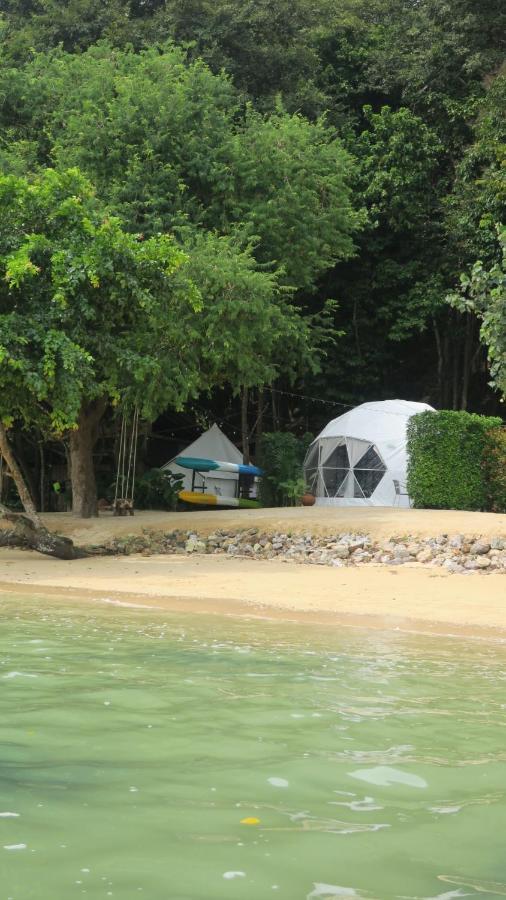 ホテル Touch Glamping Koh Yao Noi ทัช แกรมปิ้ง เกาะยาวน้อย エクステリア 写真