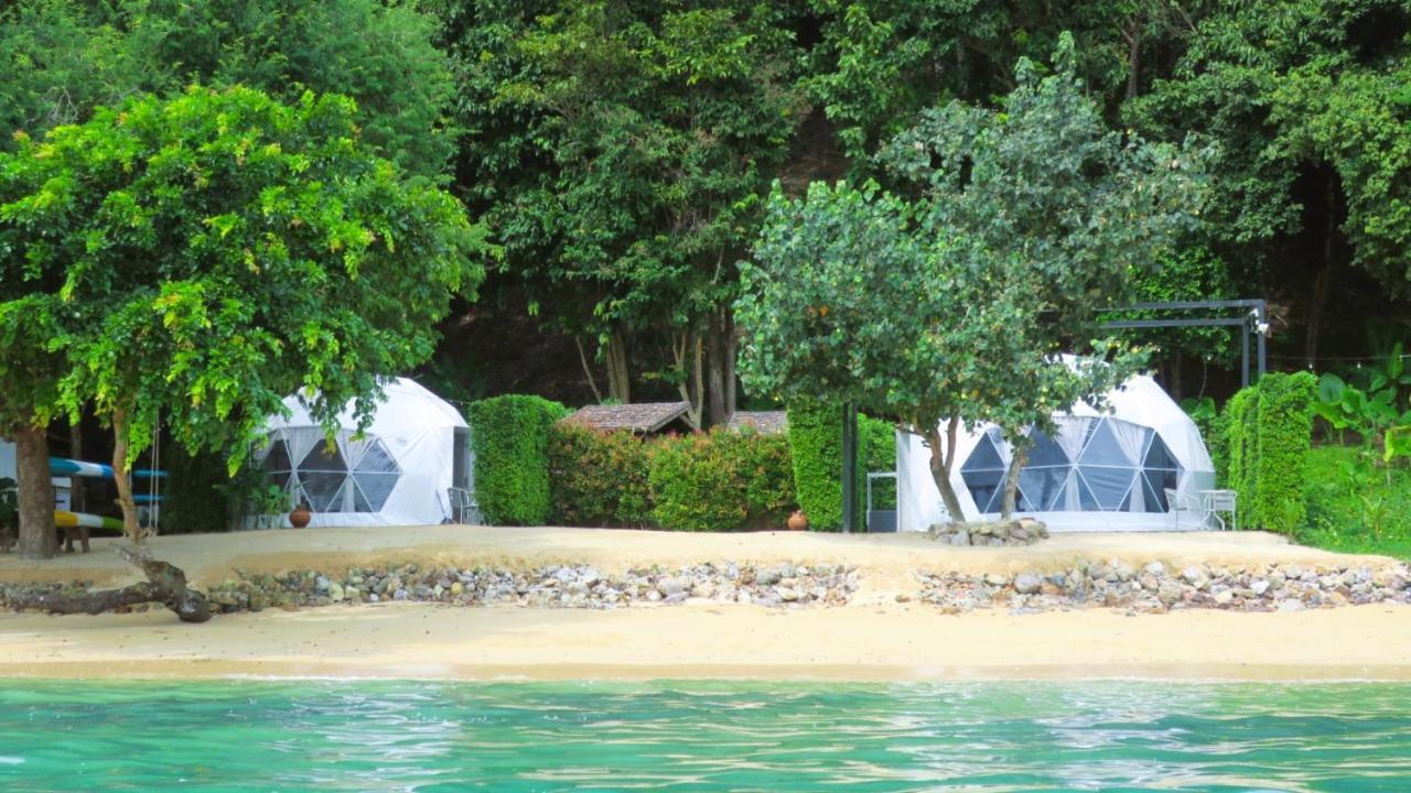 ホテル Touch Glamping Koh Yao Noi ทัช แกรมปิ้ง เกาะยาวน้อย エクステリア 写真