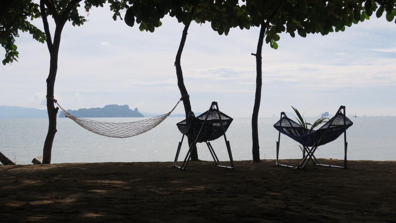 ホテル Touch Glamping Koh Yao Noi ทัช แกรมปิ้ง เกาะยาวน้อย エクステリア 写真