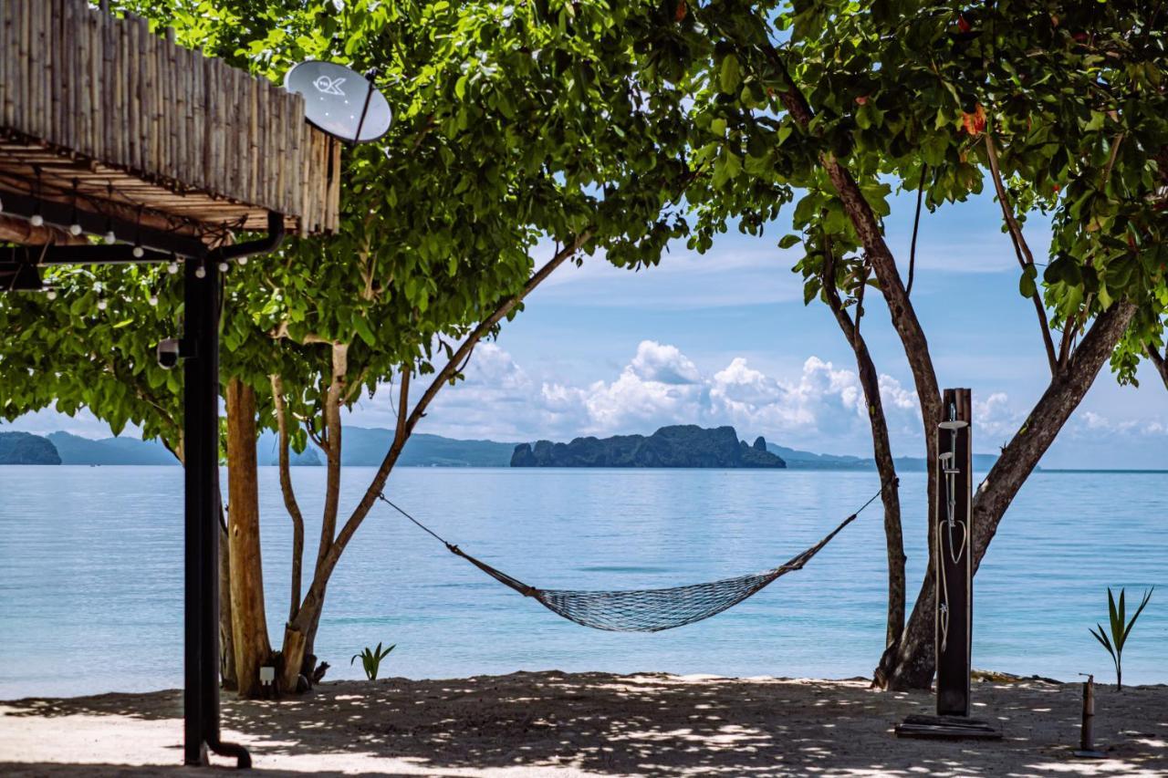 ホテル Touch Glamping Koh Yao Noi ทัช แกรมปิ้ง เกาะยาวน้อย エクステリア 写真