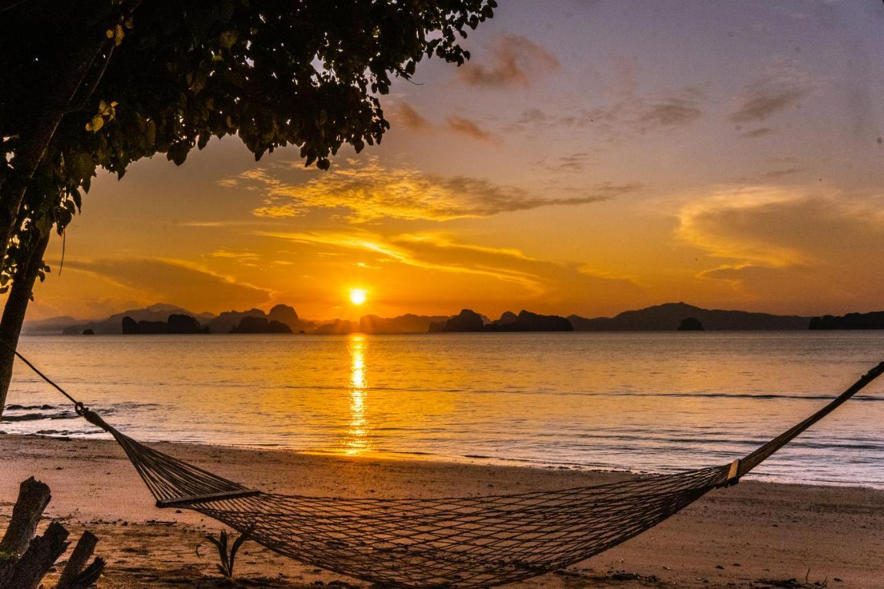 ホテル Touch Glamping Koh Yao Noi ทัช แกรมปิ้ง เกาะยาวน้อย エクステリア 写真