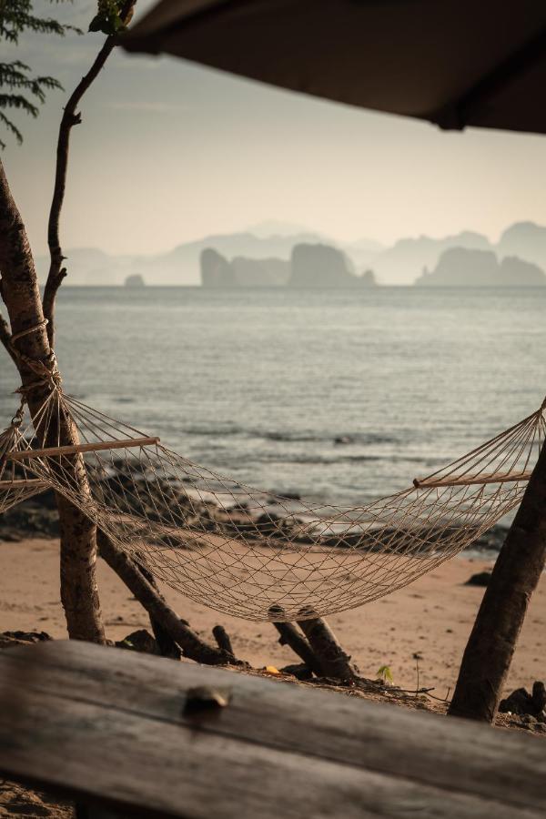 ホテル Touch Glamping Koh Yao Noi ทัช แกรมปิ้ง เกาะยาวน้อย エクステリア 写真