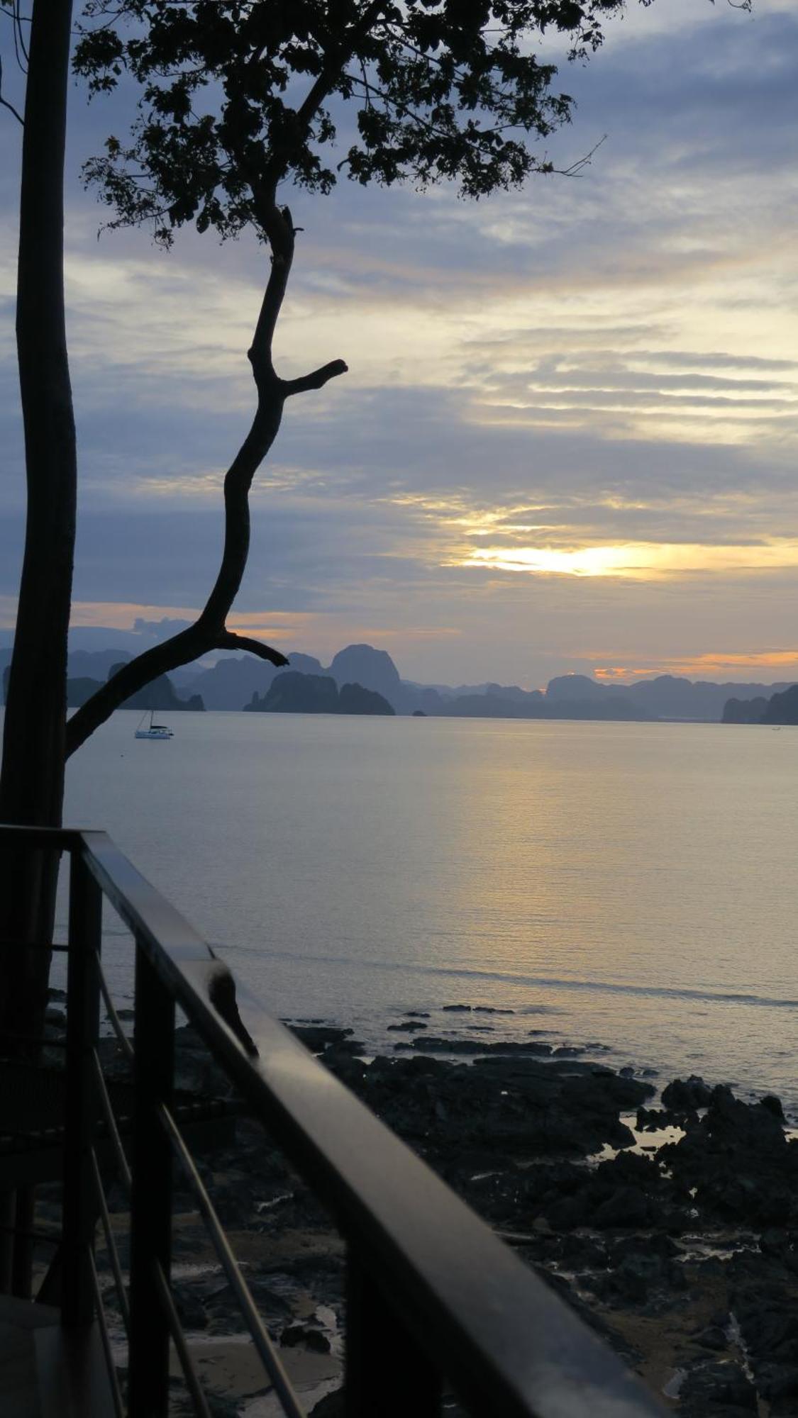 ホテル Touch Glamping Koh Yao Noi ทัช แกรมปิ้ง เกาะยาวน้อย エクステリア 写真