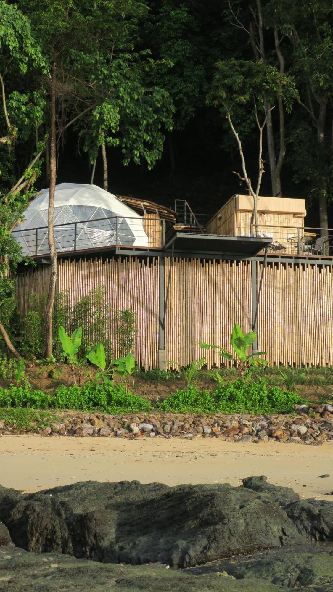 ホテル Touch Glamping Koh Yao Noi ทัช แกรมปิ้ง เกาะยาวน้อย エクステリア 写真